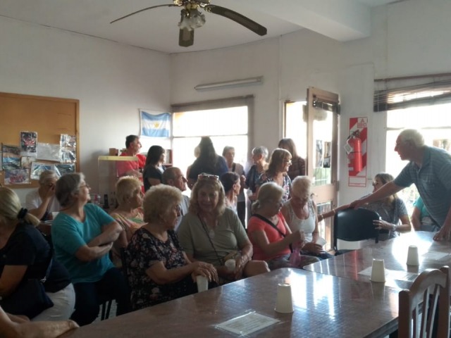 Encuentro de vecinos de San Vicente y organismos de seguridad